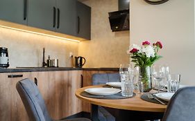 Poznań Jeżyk-Charming Apartment Free Parking